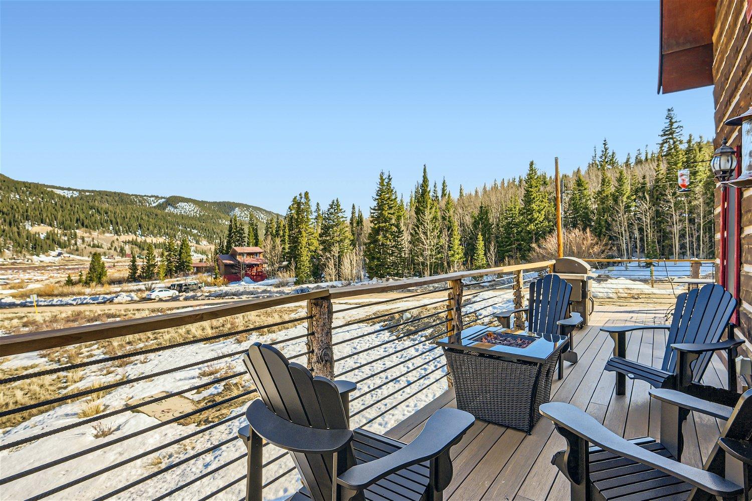 Peterson Valley Lodge Alma Cabin with Hot Tub Mountain Views and Family Amenities view 2