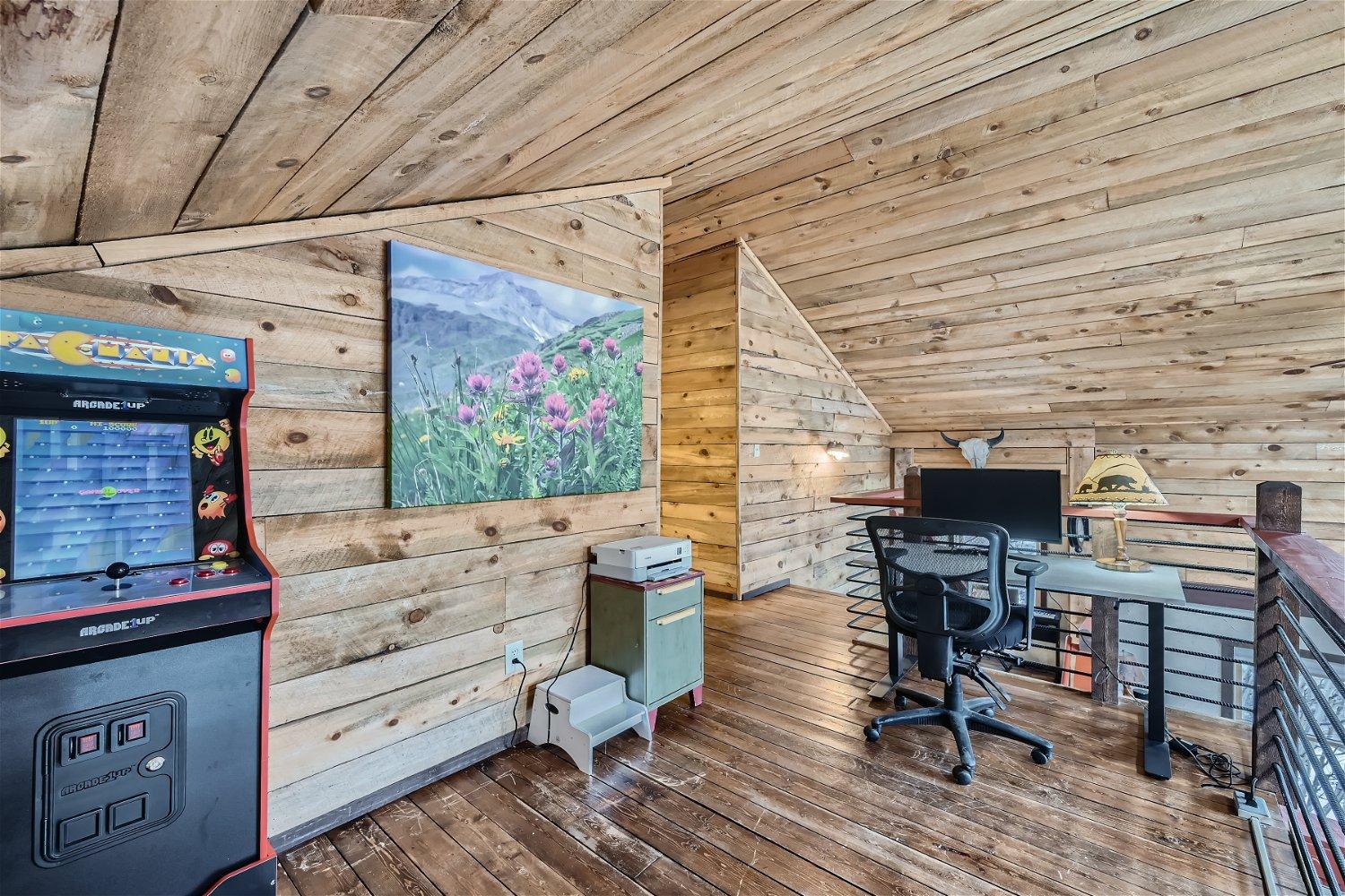 Peterson Valley Lodge Alma Cabin with Hot Tub Mountain Views and Family Amenities view 3
