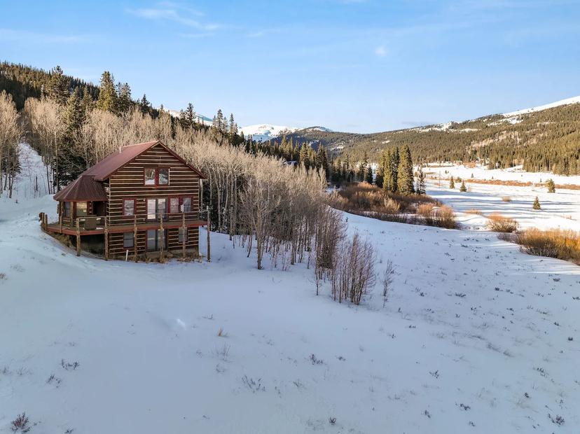 Peterson Valley Lodge Alma Cabin with Hot Tub Mountain Views and Family Amenities — 1