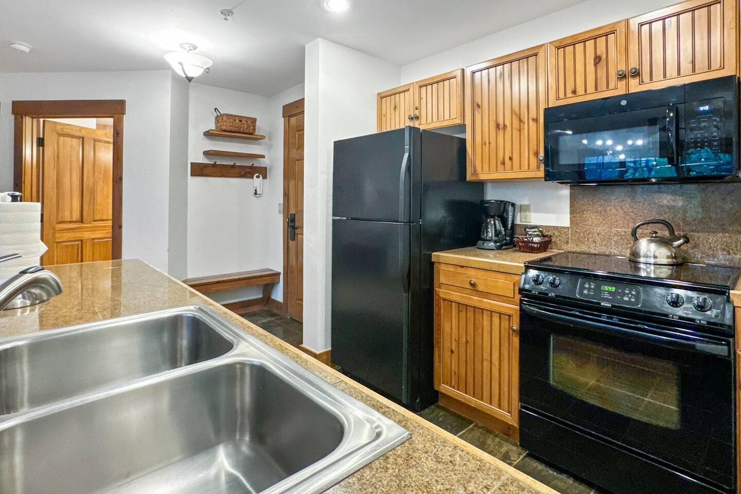 Mountain Thunder 5208 Premier Ski In Breckenridge Condo Steps to Lifts and Trails view 2