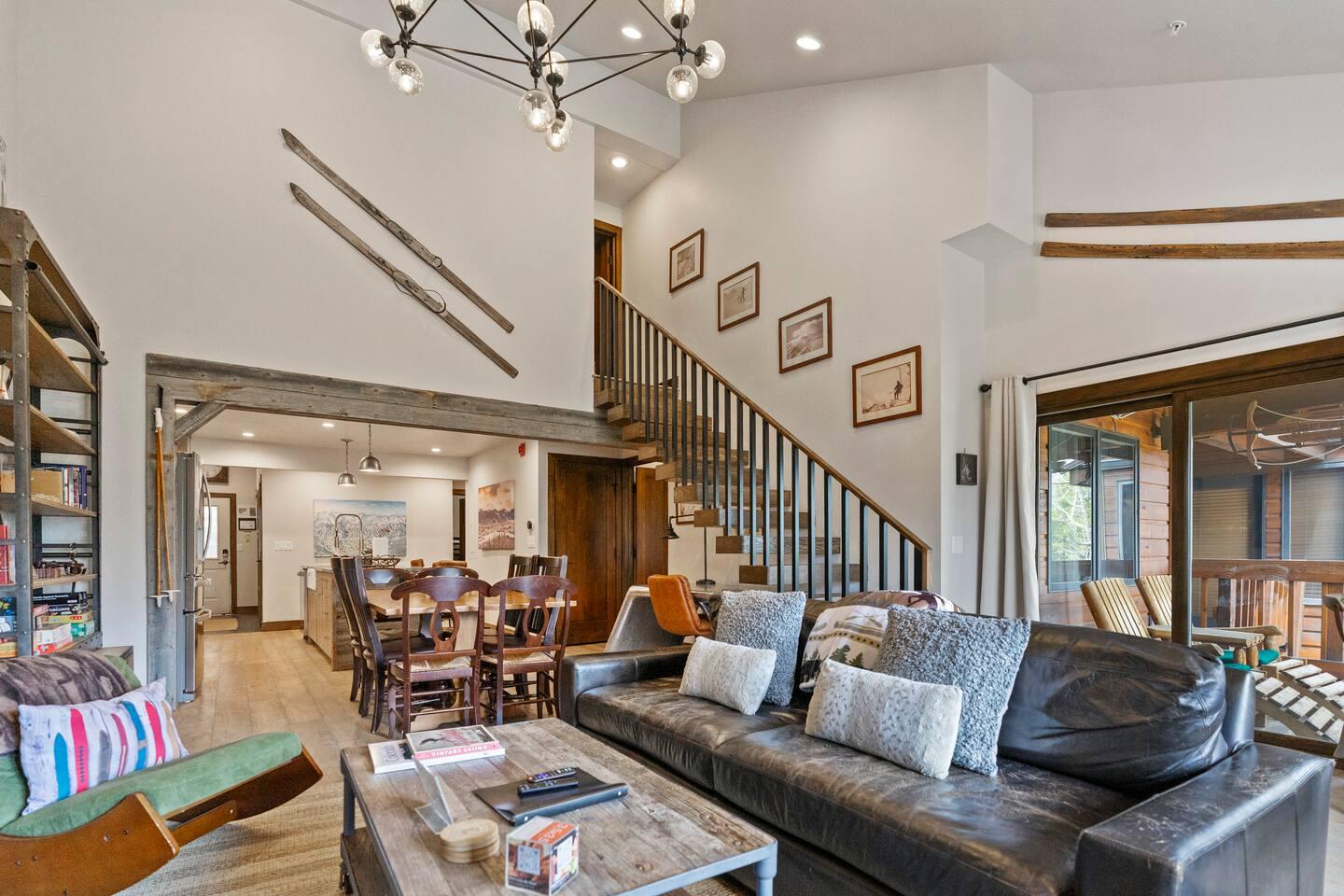 Tyra Grand 7 Bedroom Lodge Ski In Ski Out at Snowflake Lift Walk to Main Street view 3
