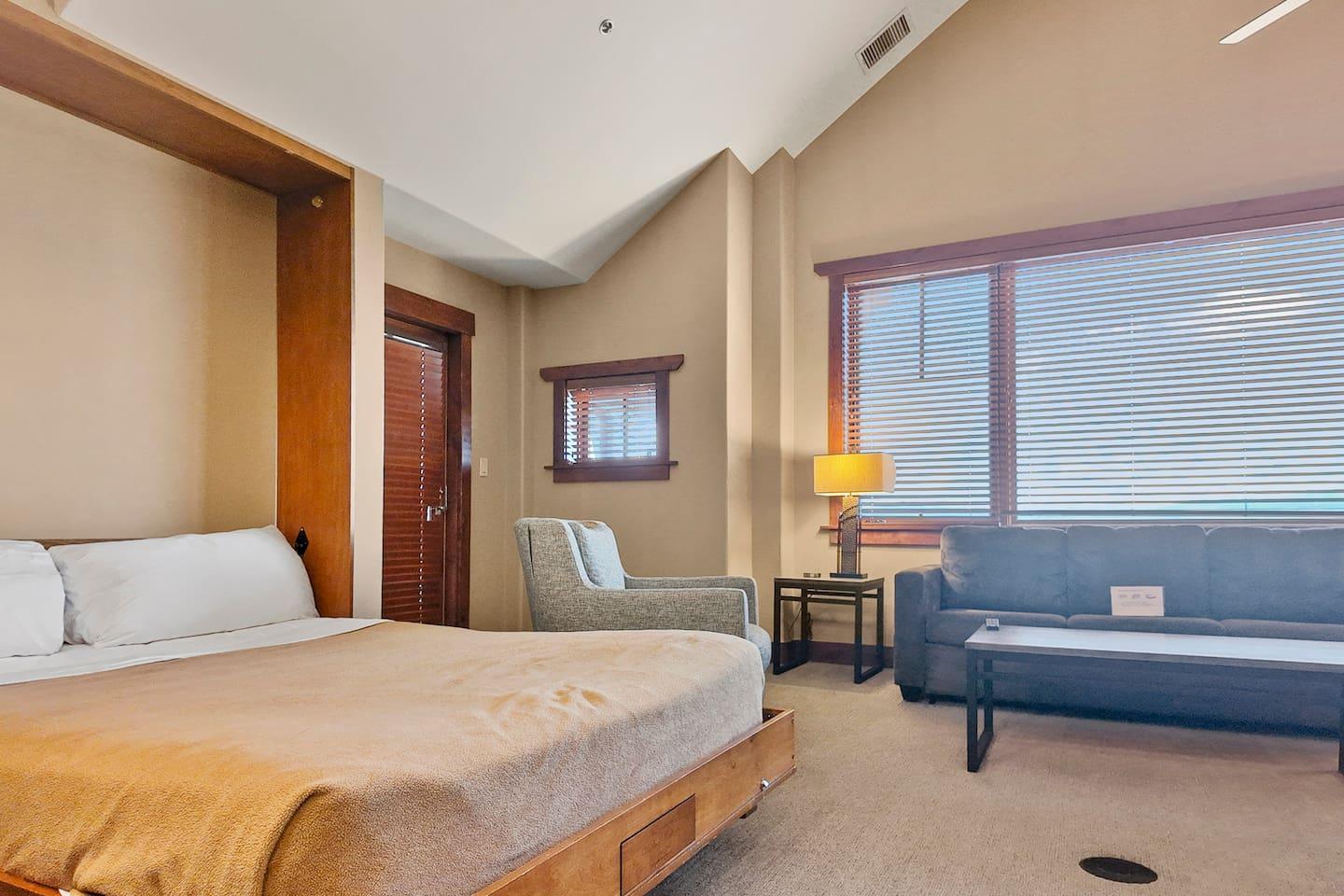 One Ski Hill 8510 Peak 8 Ski In Ski Out Penthouse with Murphy Bed and Premium Amenities view 4