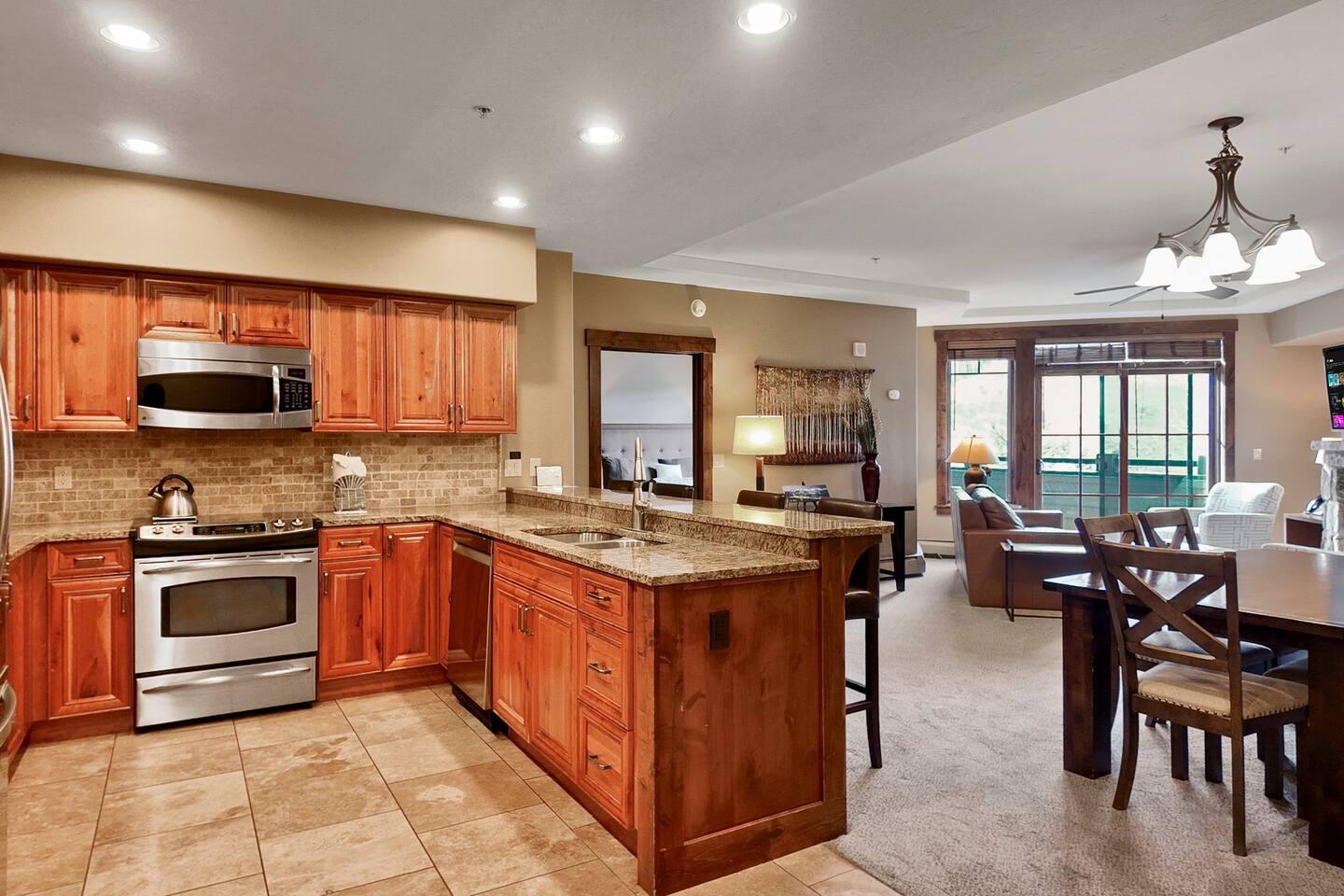 Peak 7 Slopeside Suite Ski In Ski Out Access with Resort Amenities and Hot Tubs view 3